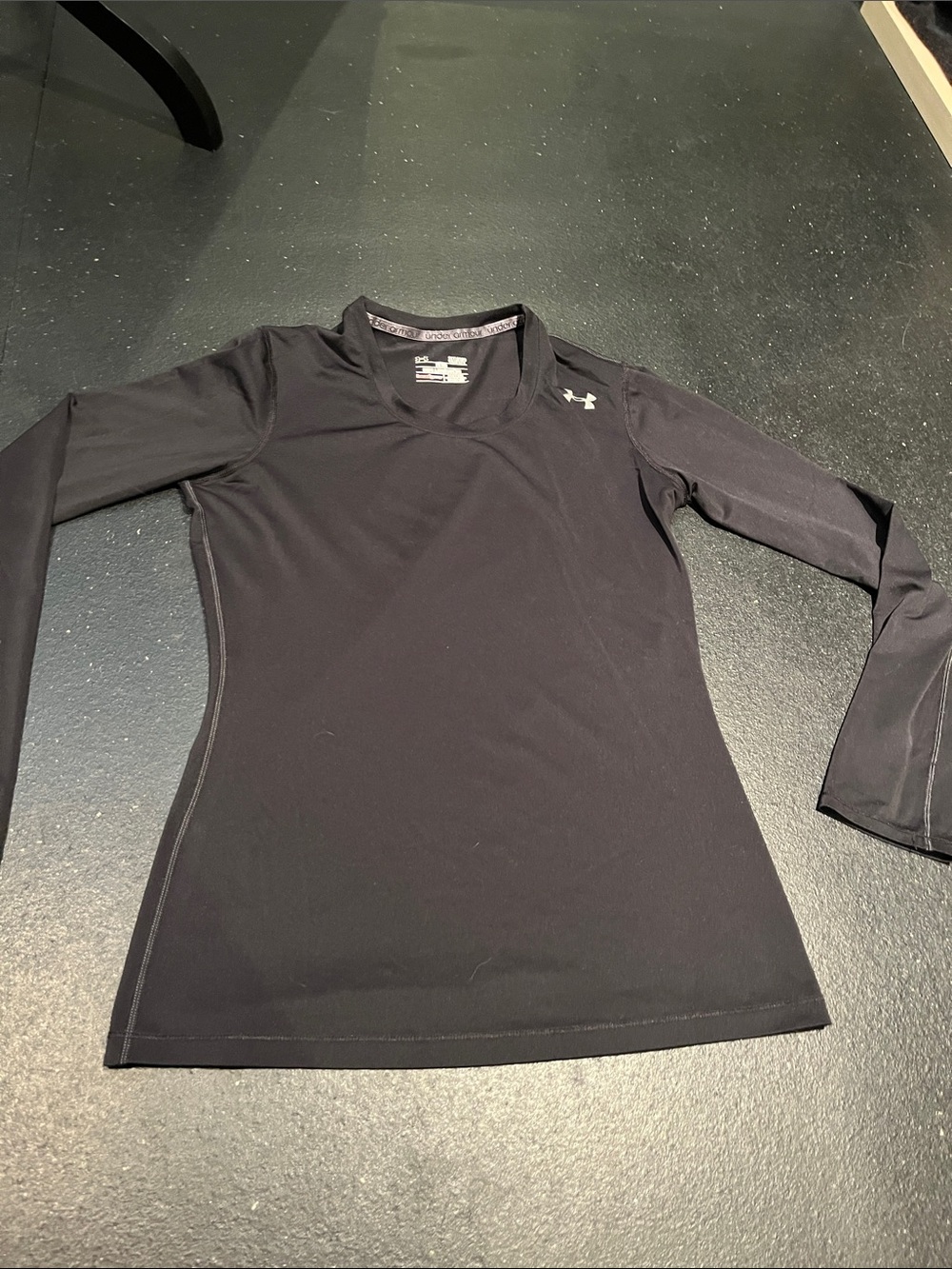 Under Armour Black Women's Long-Sleeve Performance Top